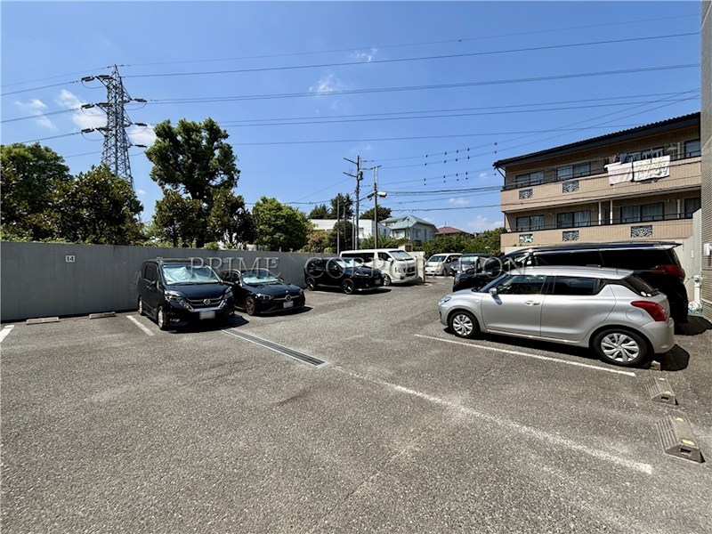 世田谷野毛レジデンス 駐車場