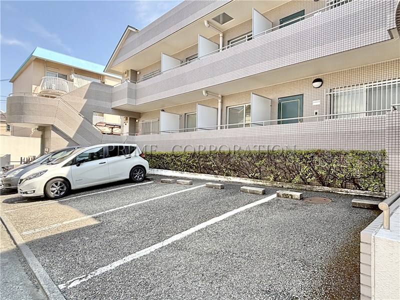 経堂ヒルズ 駐車場