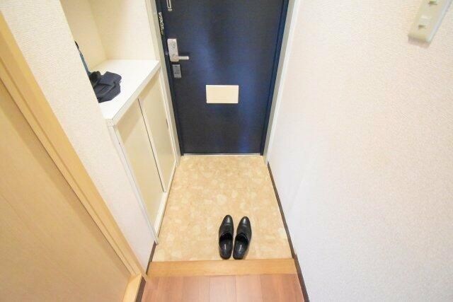グランデール溝の口 玄関