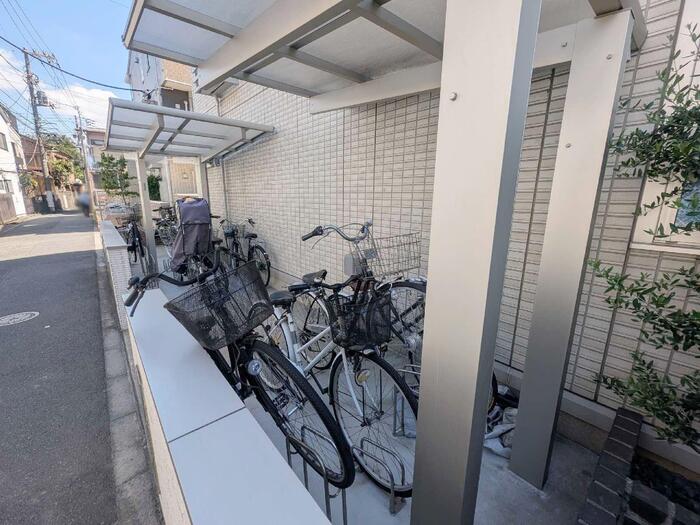 East AvenueB その他