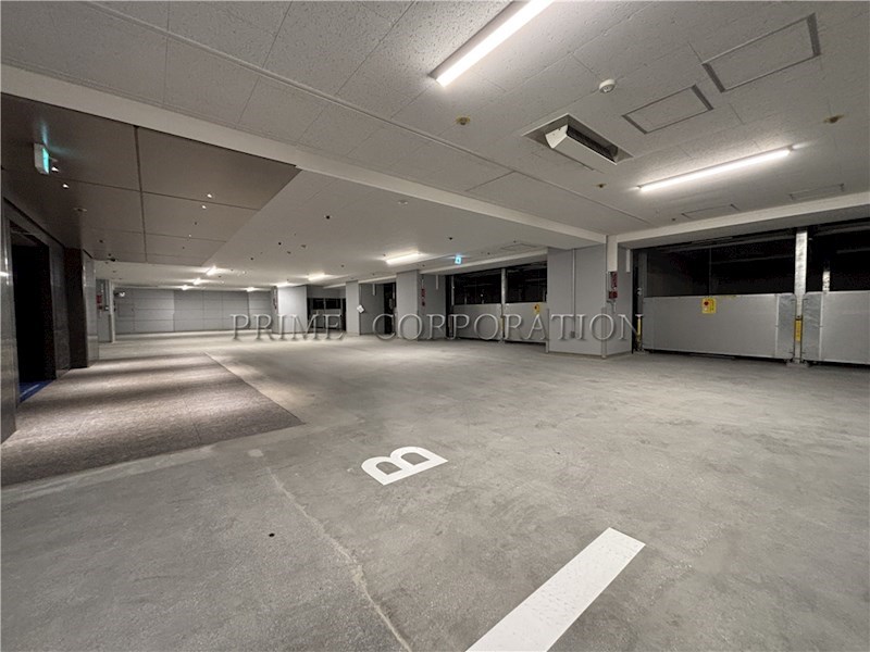 パークタワー西新宿 駐車場