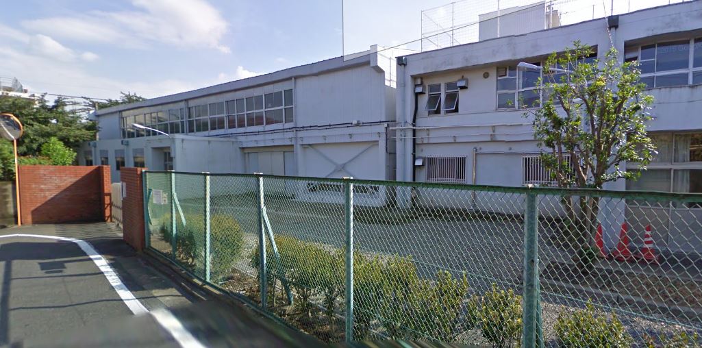 三原台1丁目戸建 中学校