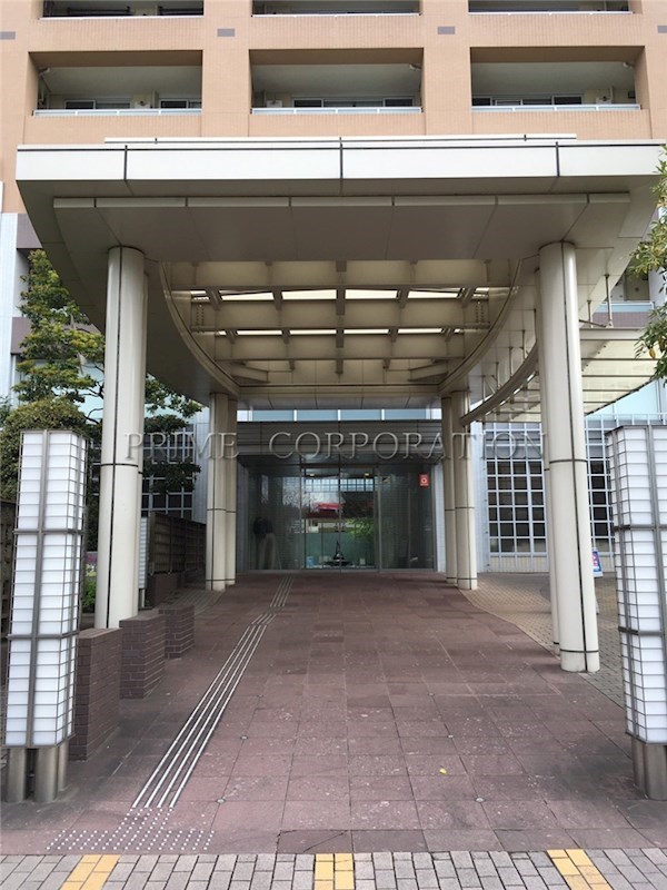 グランエスタ エントランス
