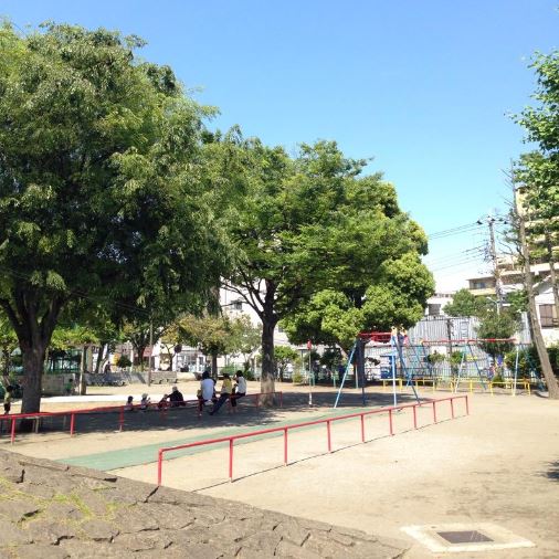 グランエスタ 公園