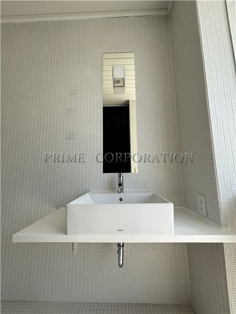 il cielo la foresta  洗面所