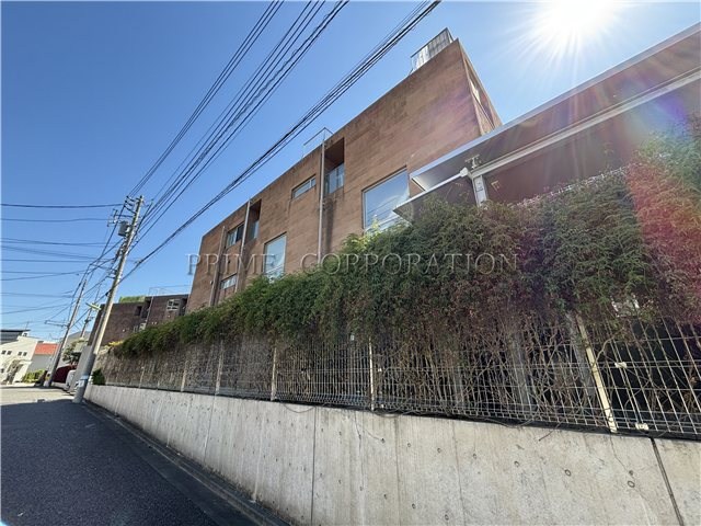 il cielo la foresta  外観