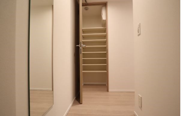 イプセ代々木上原Hills 玄関