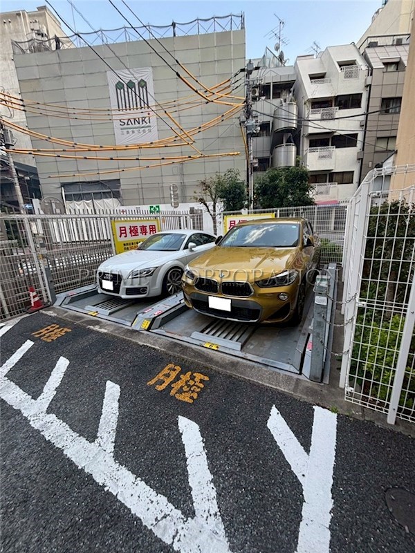 パークハウス千代田富士見 駐車場