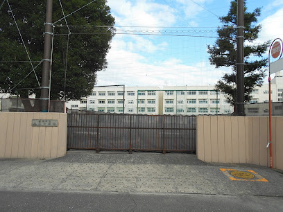 神奈川県横浜市青葉区梅が丘 中学校