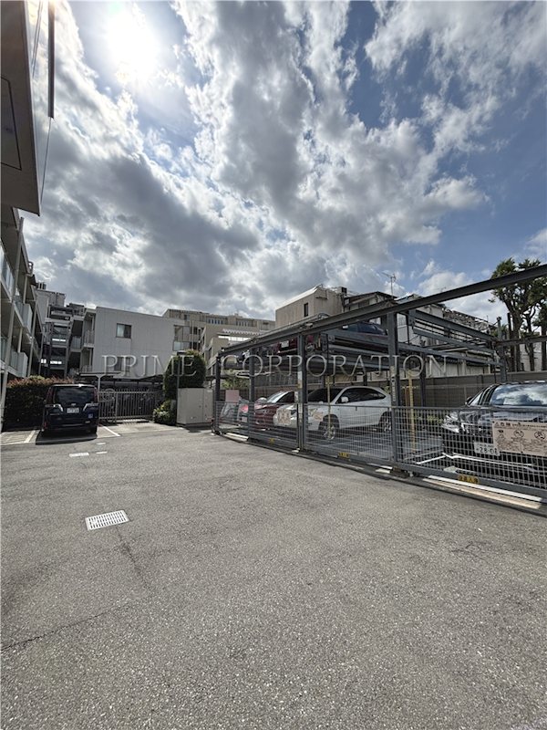 クラッシィハウス浜田山 駐車場