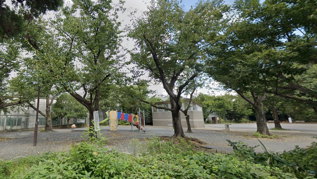 ルミナス池袋本町 公園