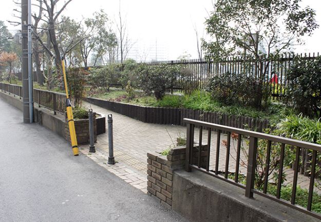 東雲キャナルコートCODAN19号棟 公園