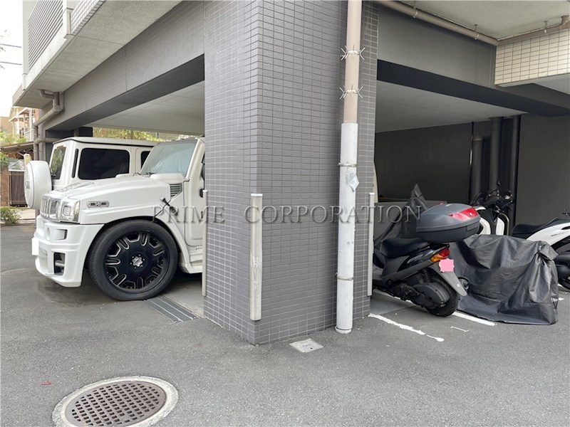 パークアクシス幡ヶ谷 駐車場