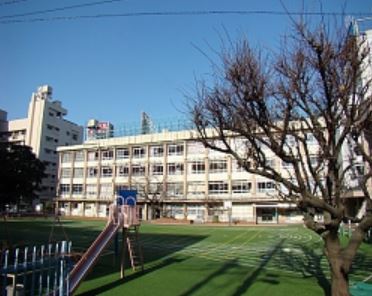センテニアルタワー 小学校