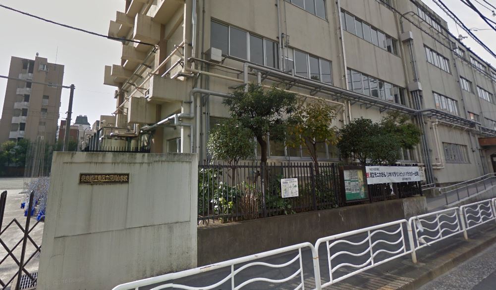 サランコート 小学校
