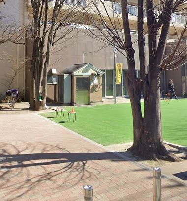 ガリシア新宿WEST 公園