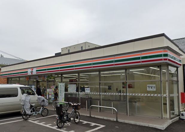 アルモ井の頭 コンビニ