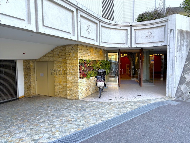 ロイヤルシーズン溝の口CASA エントランス