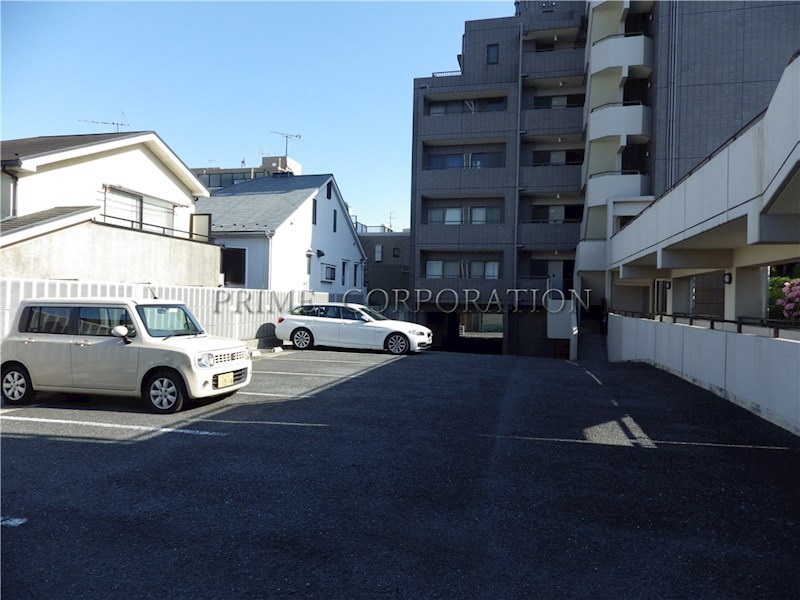 ヴィラアイレックス奥沢 駐車場