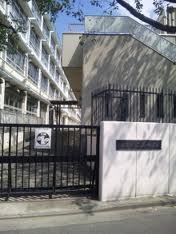 グランドゥール広尾 中学校