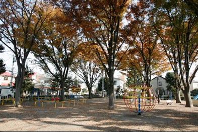 南烏山パーク・ホームズ 公園