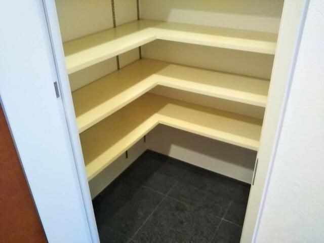 モンヴェール四ツ谷 収納