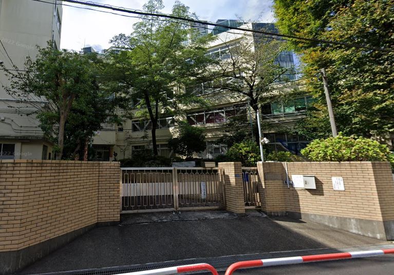 アイディーコート東新宿 小学校