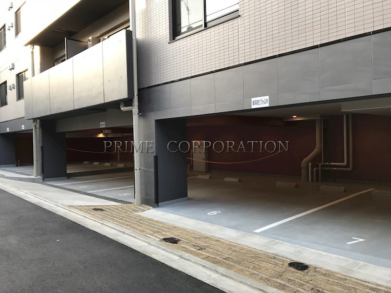 レジディア西小山 駐車場