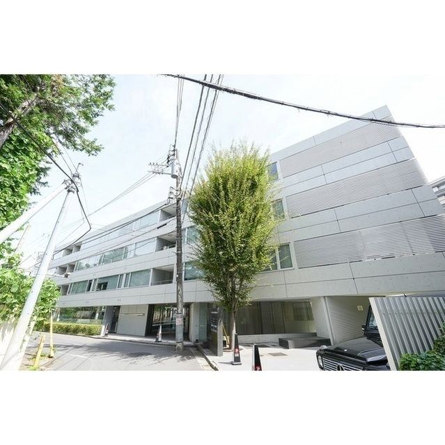 クエストコート原宿 外観