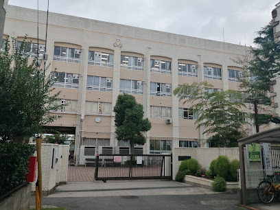 サンパティーク高津 中学校