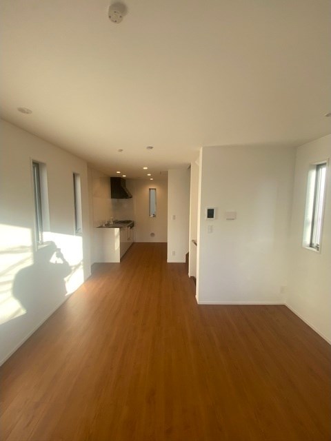 神奈川県川崎市高津区上作延１丁目 リビング
