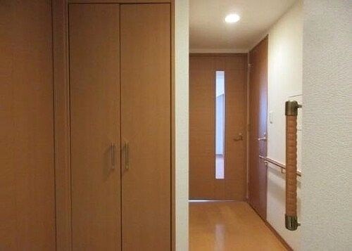イトーピア大島ステーションコート 玄関
