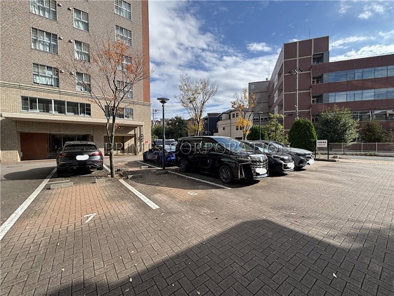 アールスタイルズ武蔵小杉WEST 駐車場