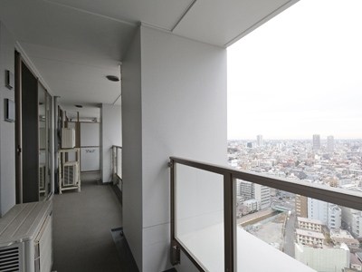 ザ・パークハウス西新宿タワー60 ベランダ