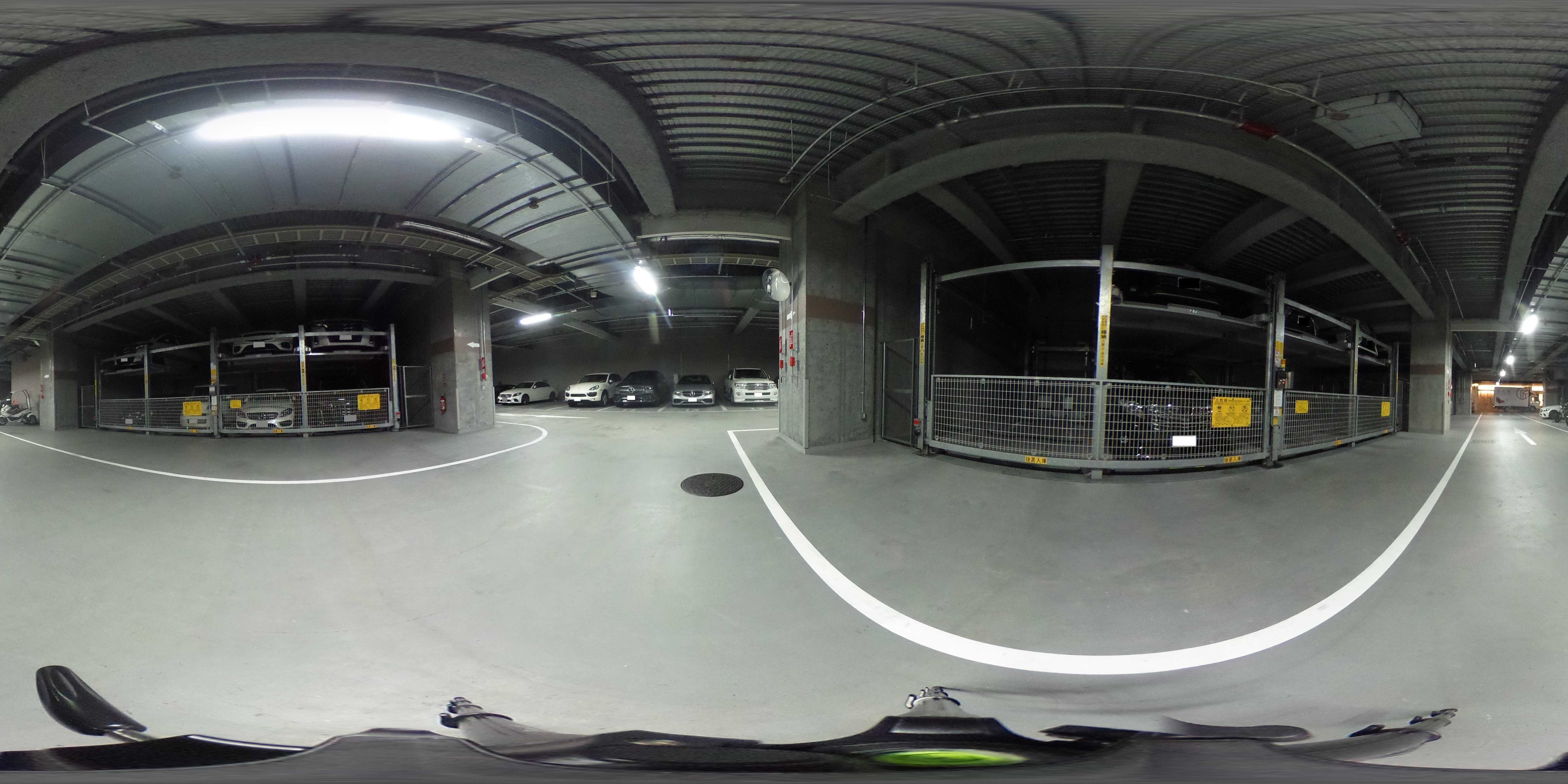 Brillia Tower池袋  駐車場
