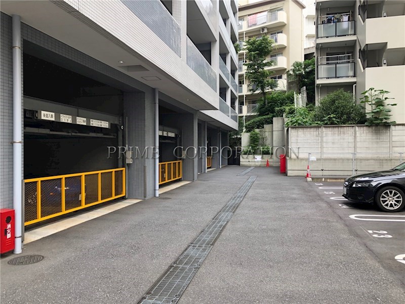 御殿山南パークハウス 駐車場