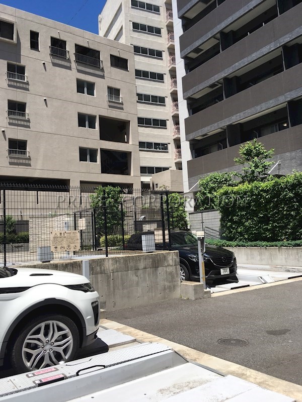 パークアクシス渋谷桜丘サウス 駐車場