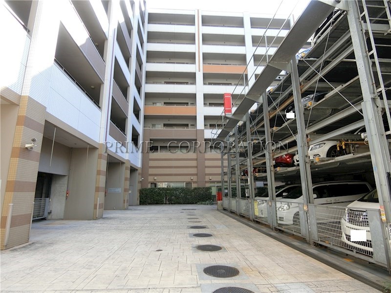 ロイヤルパークス豊洲  駐車場