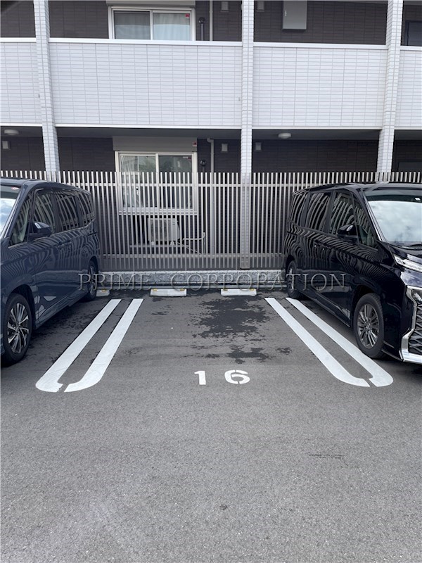 ヴィラージュたまプラーザ 欅 駐車場