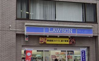 ヴィラ・ルミエール コンビニ