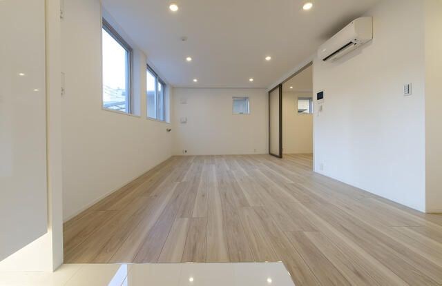 エスセナーリオ若松町 リビング