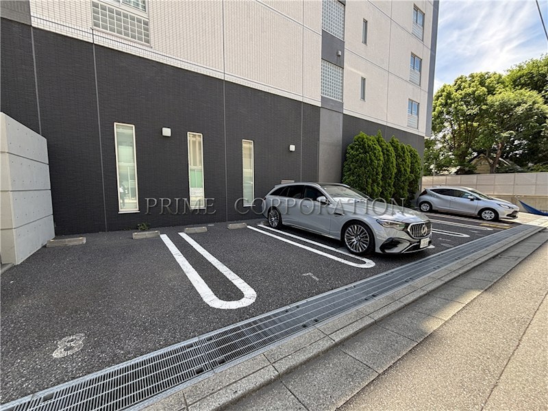 常盤レジデンシア荻窪 駐車場