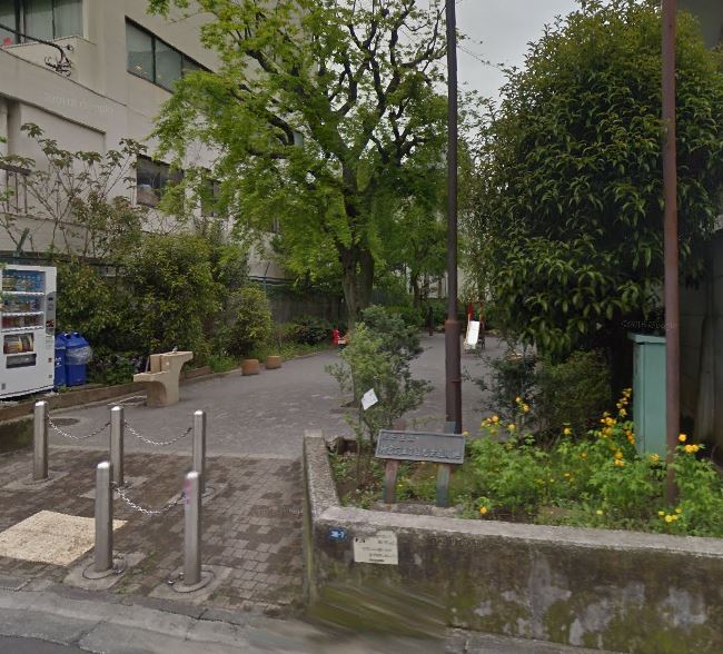 アトラス表参道 公園