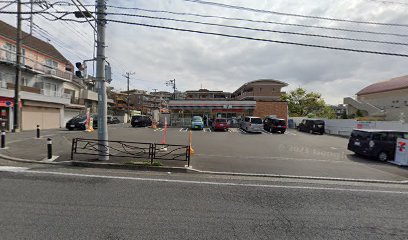 ラヴィッサン コンビニ