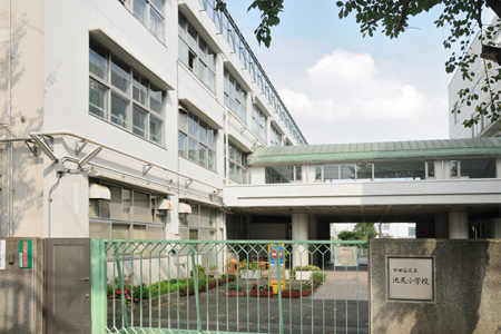 アジールコート三軒茶屋 小学校