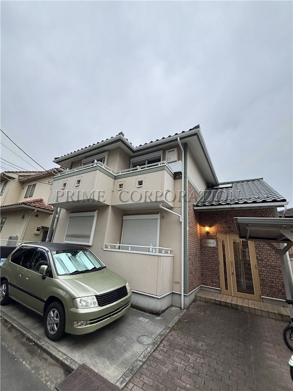 パインプラッツ 駐車場