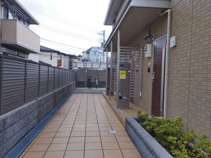 アゼリア上鷺 F 外観