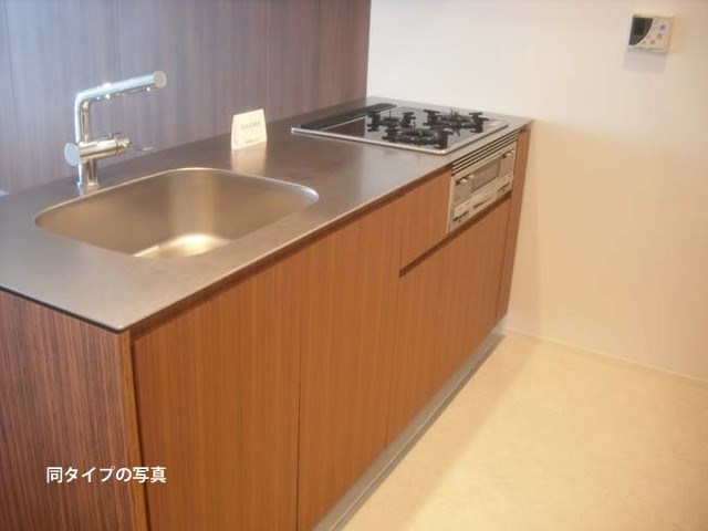 コンフォリア芝浦バウハウス キッチン