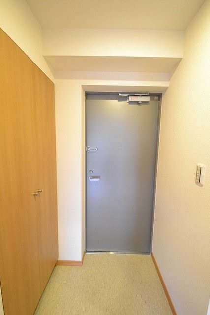 N・Y根津八重垣 玄関
