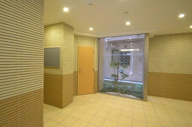 N・Y根津八重垣 ロビー
